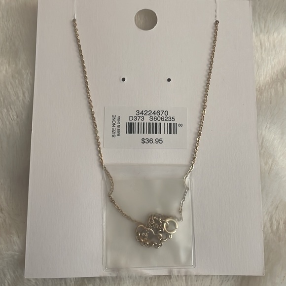 Faux pearl and gold necklace from LOFT. OS/smoke free home. - Picture 2 of 3